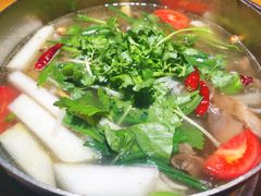 -大众跷脚牛肉馆·非遗传承单位(峨眉山店)