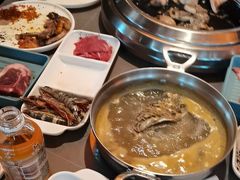 -黑金·寻焰自助百汇·烤肉·火锅(中街店)