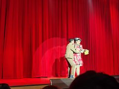 -金东尼人妖秀