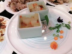-皇城根·鲁菜济南菜·吊炉烤鸭·炒鸡鱼头(济南旗舰店)