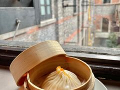 蟹粉小笼包-夜上海(新天地店)