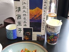 -桥边小楼·手工云南菜·古城观景小楼