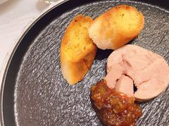 -华凌牛庄西餐厅(乌鲁木齐华凌美爵大饭店)