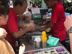 -詹爷爷乌节路街头冰淇淋