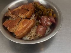 -梁阿婆廿年老牌扣肉糯米饭