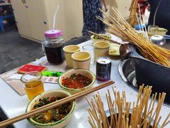 -俭让佬妈现卤串串(温江总店)