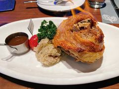 自酿啤酒脆皮烤猪肘-Ambra Haus琥珀屋精酿餐厅(宝山店)