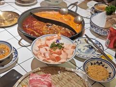 -旧街市鲜货老火锅(大光路店)