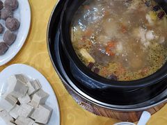 -濠轩阁特色生蚝火锅(水湾路店)