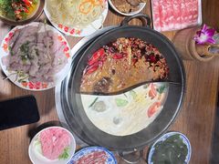 -萍姐火锅·公路夜市(武汉首店)