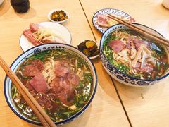 -镇南锅盖面馆(解放路店)