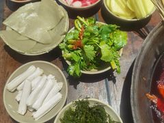 -四小区火锅·巷子里的重庆火锅(花照壁店)