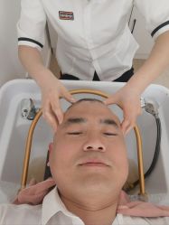 -舒欣头疗·俏丝谧语 白发脱发专业护理 