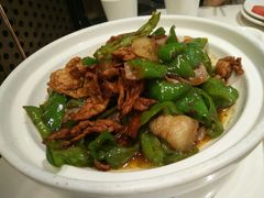湖南辣椒炒肉-小放牛河北菜(长安万达店)