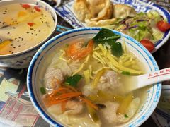 -长人馄饨铺(解放街店)