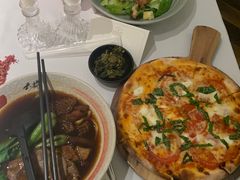 -静香HOUSE·全时段融合餐厅(七星欢乐颂店)