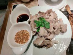 手抓羊肉（红烧）-丁里羊肉小镇(天鹅湖总店)