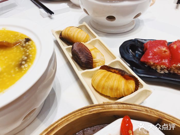 稻香酒家·34年老字号·港式粤菜(汉街店)榴莲千丝酥图片