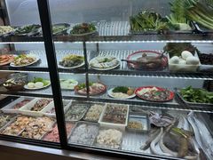 -超越海鲜屋(飞龙物业店)