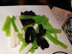 -绿茶餐厅(松江万达店)