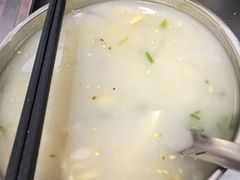 油粉-徐记红川肉烧饼