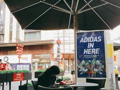 露天位-麦当劳(龙湖时代天街店)