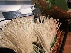 -湊湊火锅·茶憩(杭州湖滨银泰in77店)