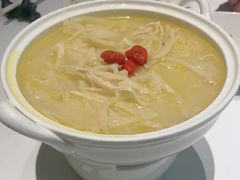 -桂满陇·手作小笼包&江南叫花鸡(中山公园店)