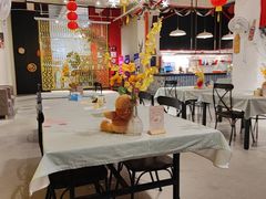 -又见马甲M8融合西餐厅(体育中心店)