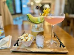 -Mark&Mars Restaurant