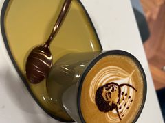 拿铁-潮一不贰·法式甜品·生日蛋糕·西式简餐(外滩店)