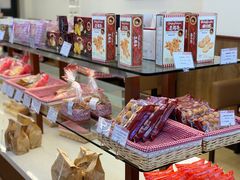 零售区-红宝石·鲜奶小方·海派西点房(浦三店)