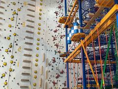 -山之巅攀岩馆(太古城店)