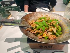 -费大厨辣椒炒肉(房山龙湖天街店)