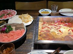 -二荆条·蜀鲜汇城市森林火锅