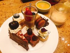 -松山湖凯悦酒店·Café自助餐厅·周末火舞秀表演