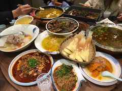 -有红鸡毛店·川菜(建设路店)