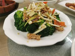 西兰花炒鱿鱼-盈旺小厨·非遗黄鳝饭(泰康路店)