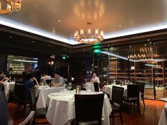 -Wolfgang’s Steakhouse 沃夫冈牛排馆(上海白玉兰广场店)