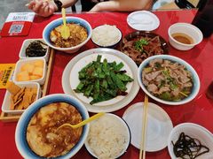 -冯烫烫跷脚牛肉·川菜小馆(武胜西街店)