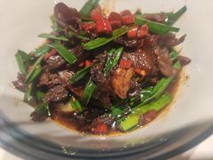 红皮蒜香腊牛肉-老湘亲·品鉴湘菜(湖里店)