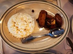 配菜（炸香蕉和米饭）-Versailles Restaurant Cuban Cuisine