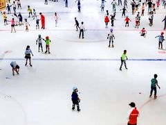 -冰纷万象滑冰场(深圳万象城店)