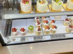 -花花卷卷·鲜食蛋糕(静安久光百货店)