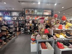 -三福时尚(三峡广场华夏银座店)