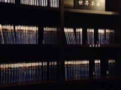 -钟书阁(松江泰晤士小镇店)