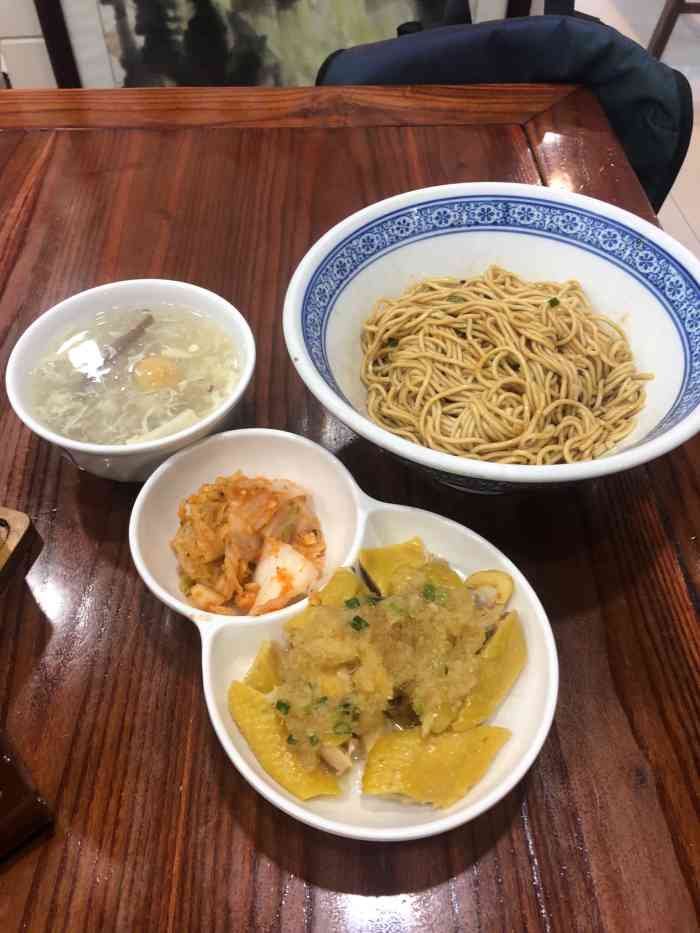 镇淮楼包子铺(局前街店)-"从医院出来之后本来想找家面馆吃吃的～结.