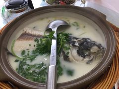 -天乐农家鱼头王(天目湖店)