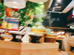 -亚马逊环球美食百汇(新城吾悦广场店)