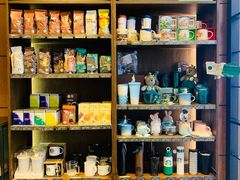 零售区-星巴克(杭州西湖银泰1F店)